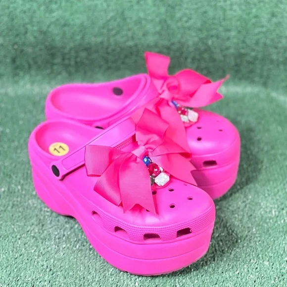 Wedge Clogs bundle - Picture 8 of 10